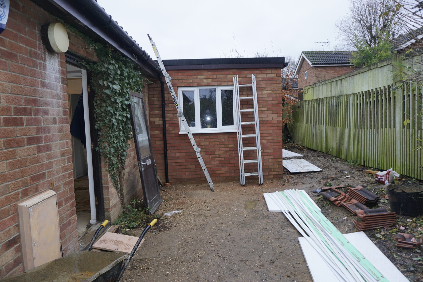 Building Single Storey Side House Kitchen Extension In Milton Keynes - Image 11