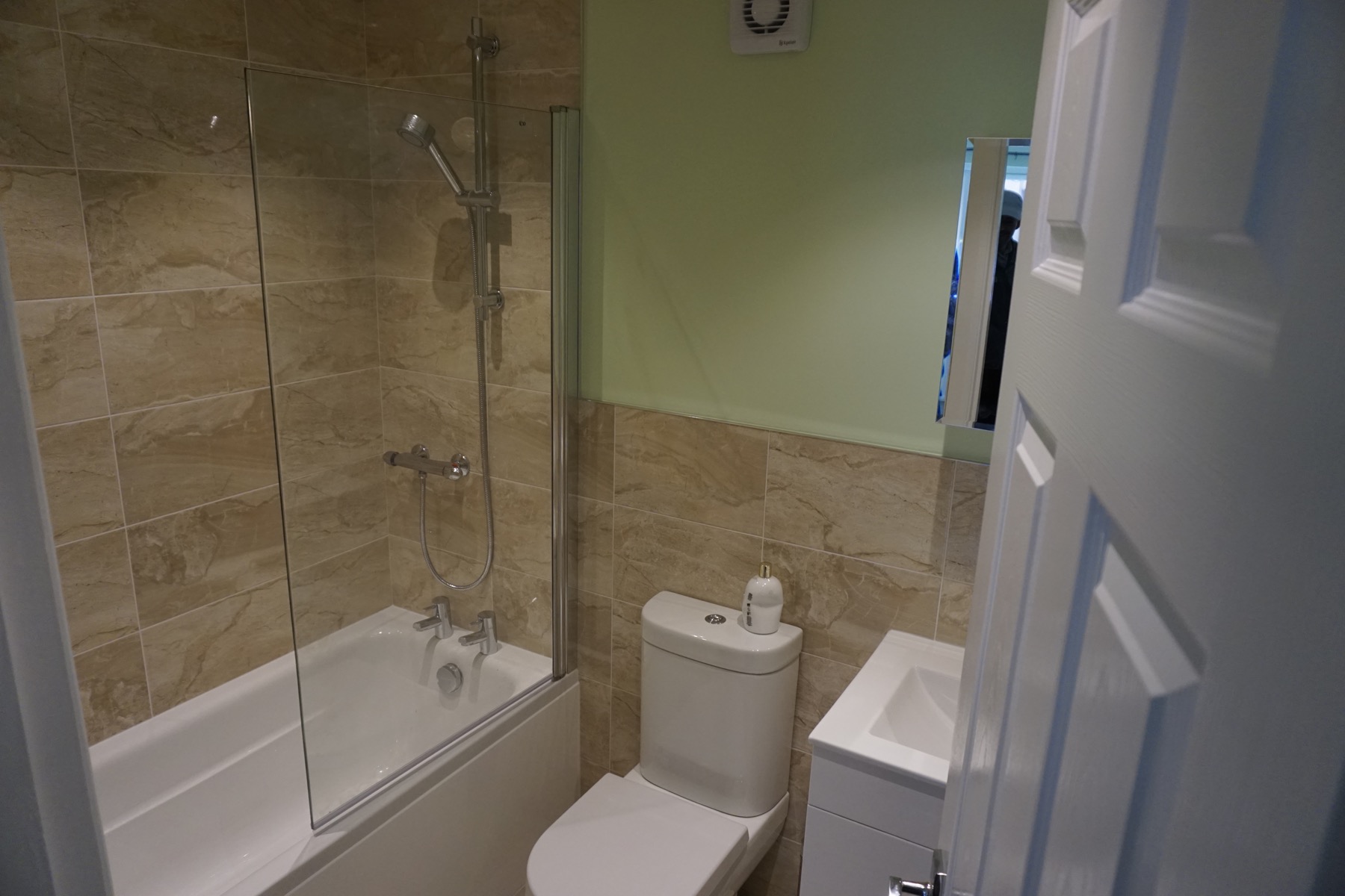 Garage Conversion with En-suite in Fishermead - Image 1