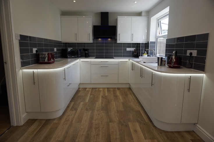 Kitchen design and installation in Cranfield - Image 1