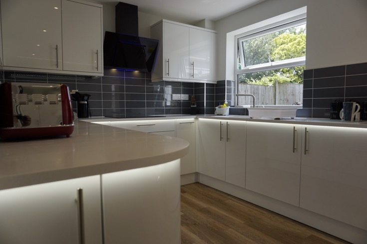 Kitchen design and installation in Cranfield - Image 2