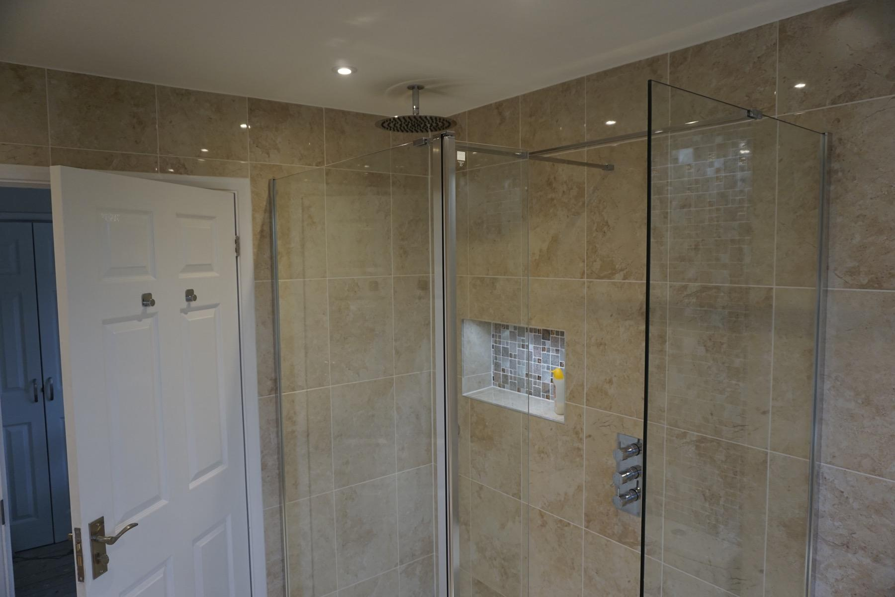 Master bathroom cloakroom and en-suite remodelling in Bedford - Image 11