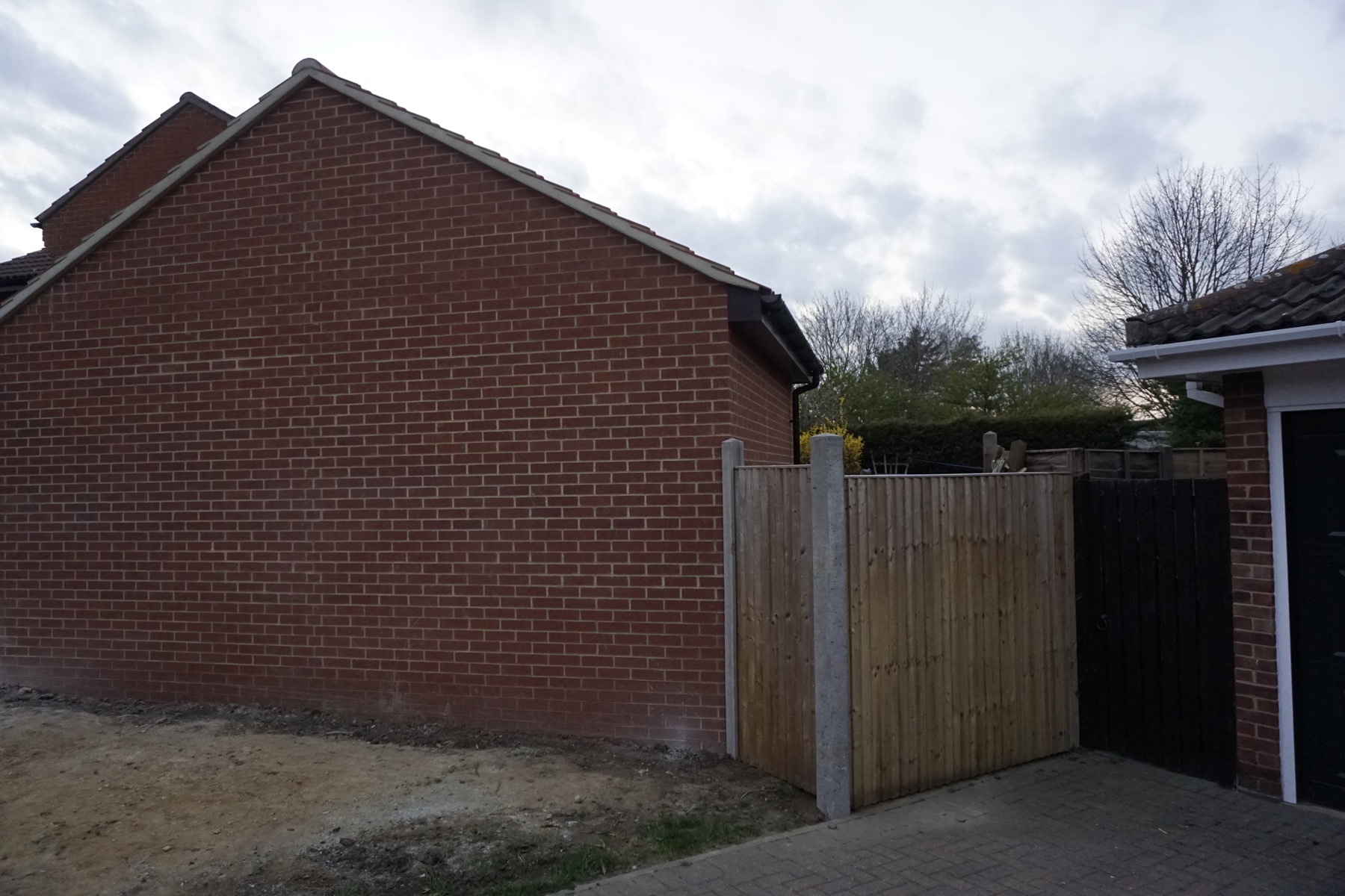 Building Garage in Newport Pagnell - Image 4