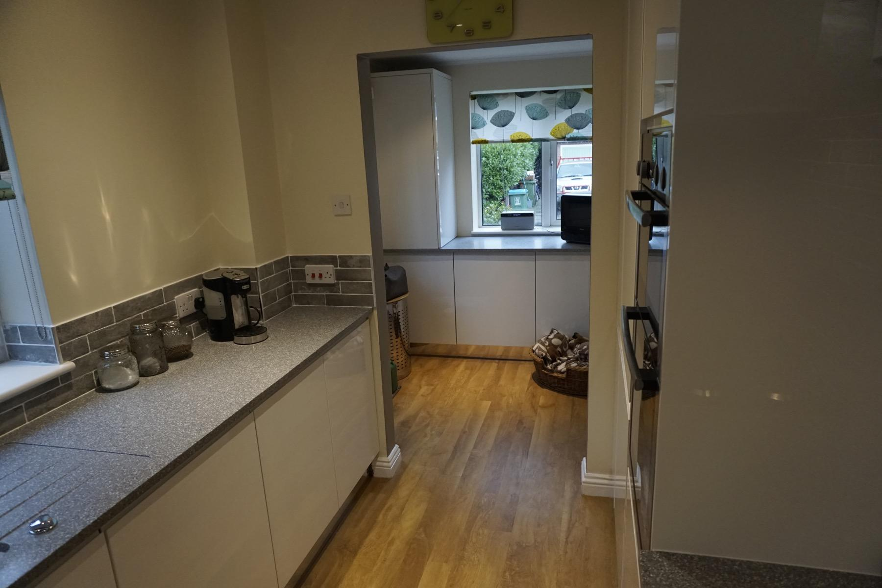 Kitchen installation in Drayton Parslow - Image 12