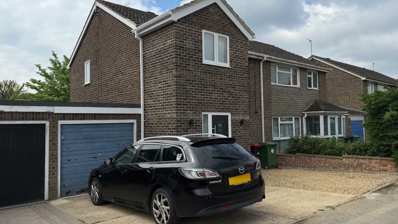 Customer testimonial video - Double Storey Front Extension in Loughton Milton Keynes — PMJ Building Services